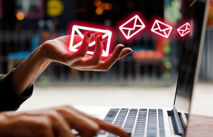ایمیل مارکتینگ (Email Marketing) یکی از روش‌های بازاریابی دیجیتال است